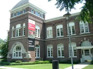 University of Louisville Campus, Louisville, 4