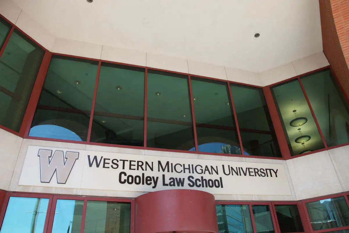 Western Michigan University Thomas M. Cooley Law School, Lansing, MI