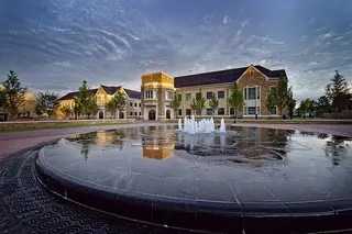 University of Tulsa Campus, Tulsa, 1